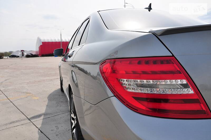 Седан Mercedes-Benz C-Class 2013 в Киеве