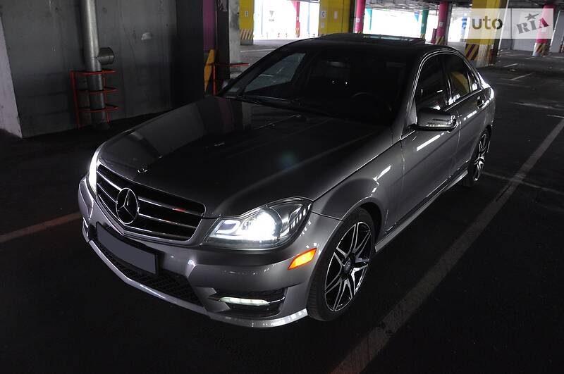 Седан Mercedes-Benz C-Class 2013 в Киеве