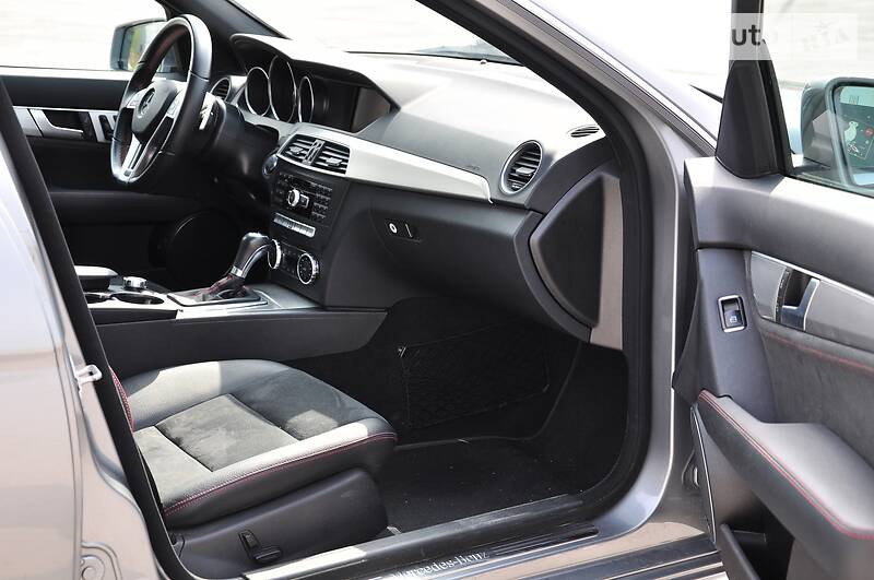 Седан Mercedes-Benz C-Class 2013 в Киеве