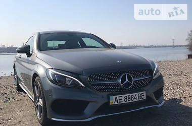 Купе Mercedes-Benz C-Class 2016 в 