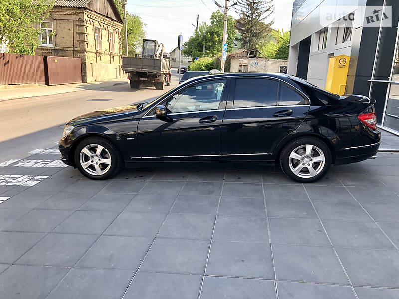 Седан Mercedes-Benz C-Class 2011 в 