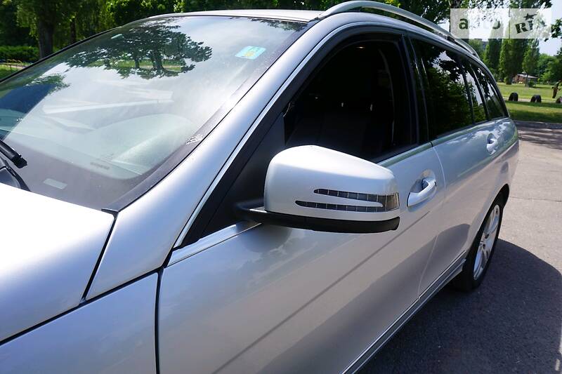 Універсал Mercedes-Benz C-Class 2010 в Черкасах