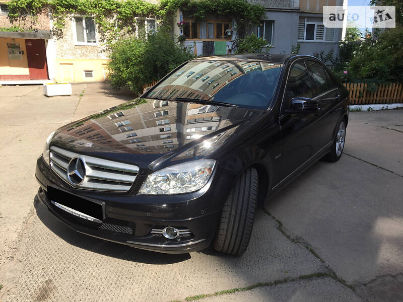 Седан Mercedes-Benz C-Class 2008 в Полонном