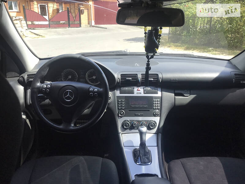 Седан Mercedes-Benz C-Class 2005 в Вінниці