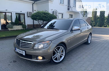 Седан Mercedes-Benz C-Class 2007 в Черновцах