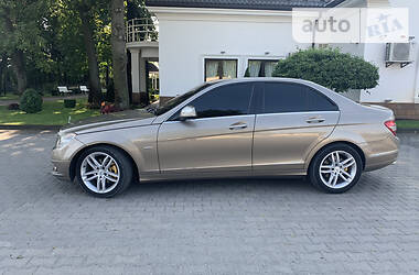 Седан Mercedes-Benz C-Class 2007 в Черновцах