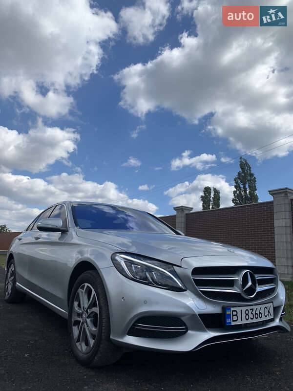 Седан Mercedes-Benz C-Class 2014 в Лубнах