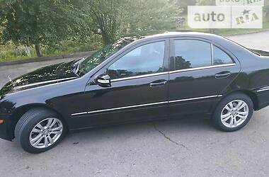 Седан Mercedes-Benz C-Class 2004 в Рівному