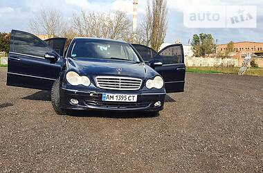 Седан Mercedes-Benz C-Class 2004 в Бердичеве