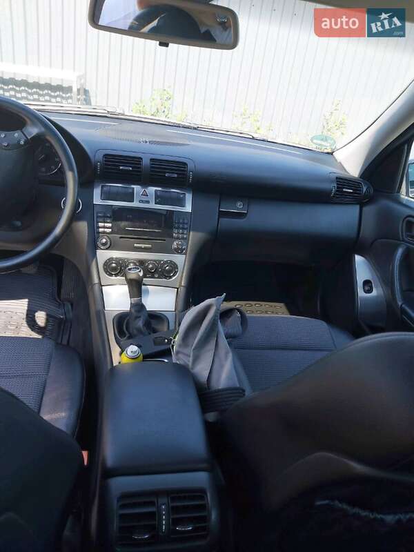 Универсал Mercedes-Benz C-Class 2004 в Шептицькому