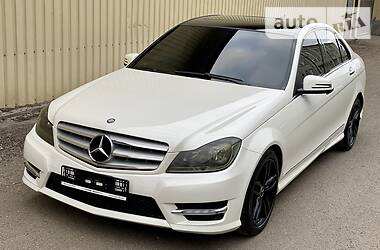 Седан Mercedes-Benz C-Class 2011 в 