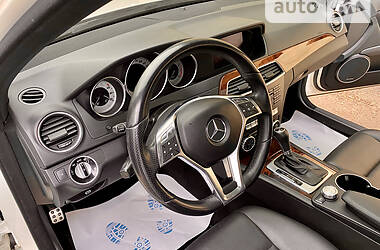 Седан Mercedes-Benz C-Class 2011 в 