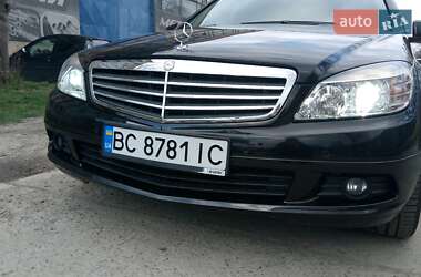 Универсал Mercedes-Benz C-Class 2009 в Львове