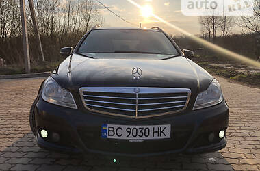 Универсал Mercedes-Benz C-Class 2013 в Львове