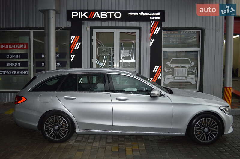 Mercedes-Benz C-Class 2017