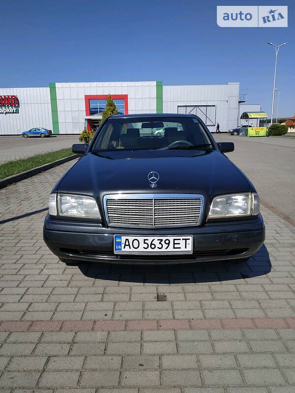 Седан Mercedes-Benz C-Class 1997 в Тячеве