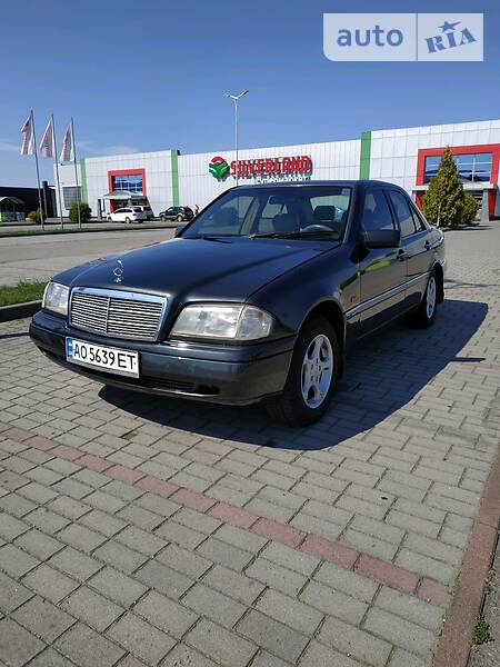 Седан Mercedes-Benz C-Class 1997 в Тячеве
