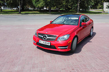 Купе Mercedes-Benz C-Class 2014 в Києві