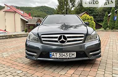 Седан Mercedes-Benz C-Class 2012 в Коломые