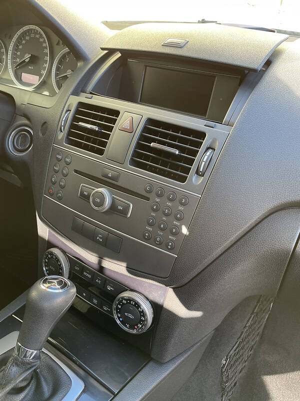 Універсал Mercedes-Benz C-Class 2010 в Чернівцях