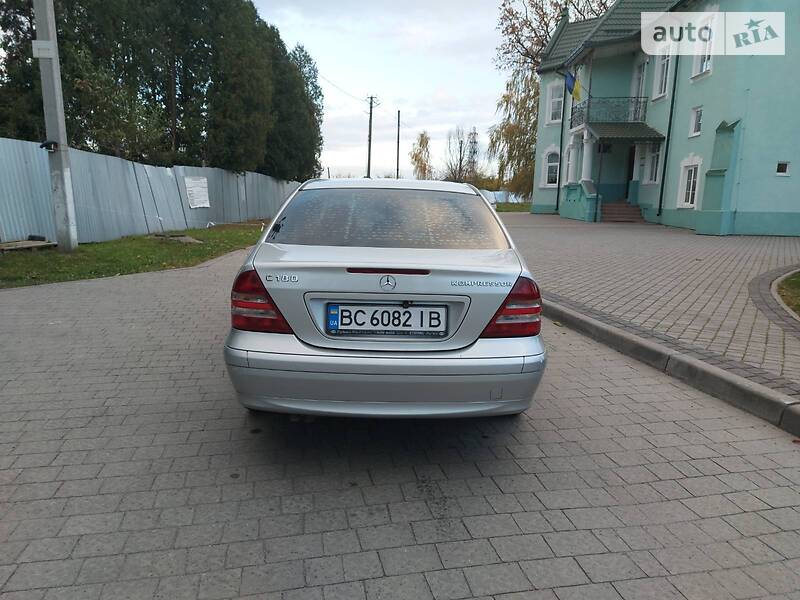 Седан Mercedes-Benz C-Class 2005 в Львові