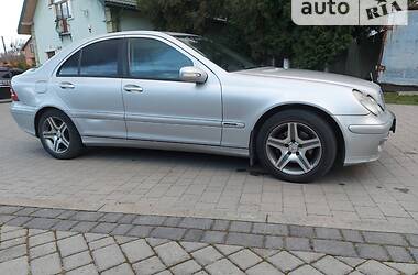 Седан Mercedes-Benz C-Class 2005 в Львове