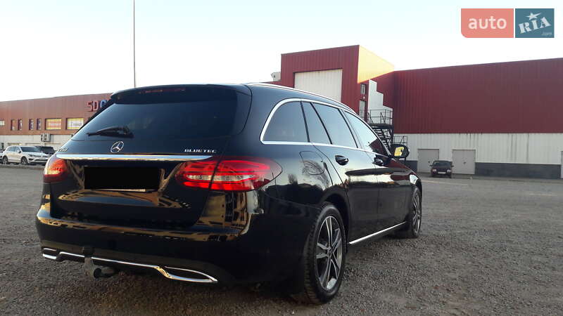 Універсал Mercedes-Benz C-Class 2014 в Тернополі