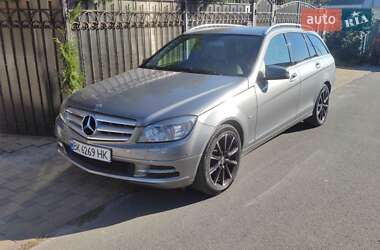 Универсал Mercedes-Benz C-Class 2011 в Киеве