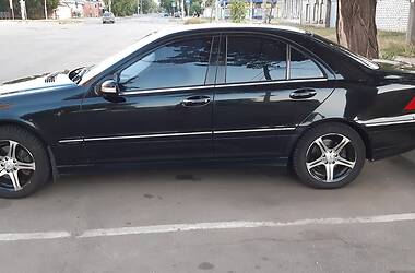 Седан Mercedes-Benz C-Class 2005 в Николаеве