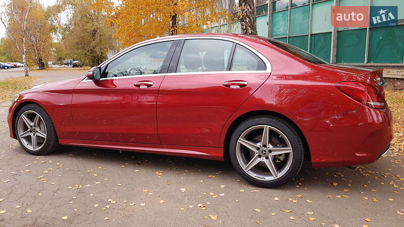 Седан Mercedes-Benz C-Class 2018 в Киеве