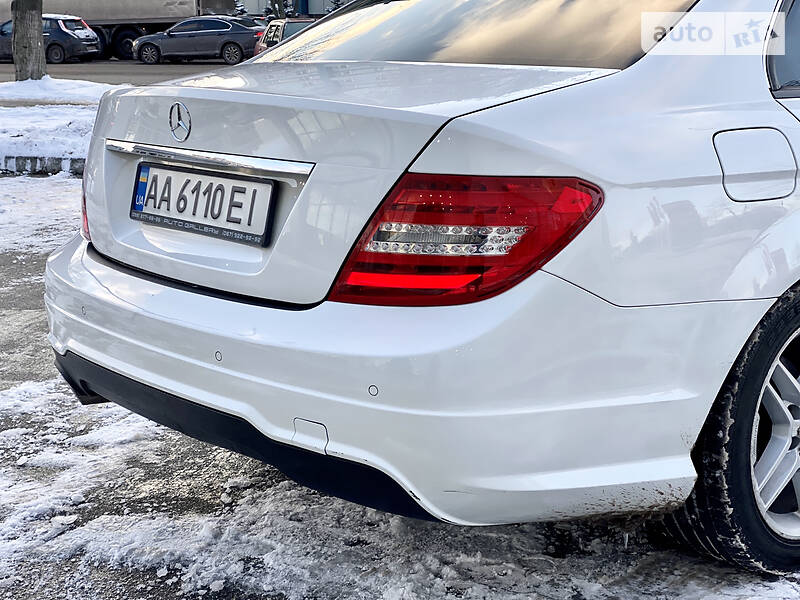 Седан Mercedes-Benz C-Class 2013 в Киеве