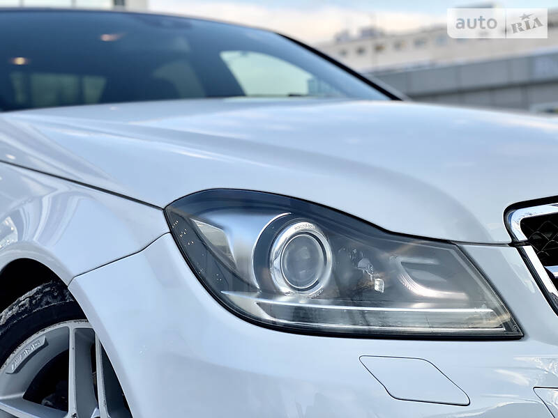 Седан Mercedes-Benz C-Class 2013 в Киеве