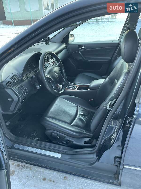 Седан Mercedes-Benz C-Class 2001 в Днепре фото 12 Седан Mercedes-Benz C-Class 2001 в Днепре