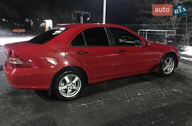 Седан Mercedes-Benz C-Class 2004 в 