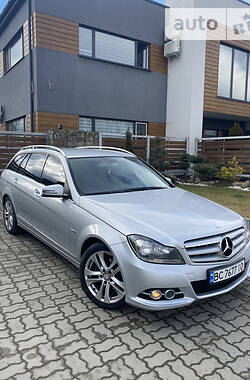 Универсал Mercedes-Benz C-Class 2011 в Стрые