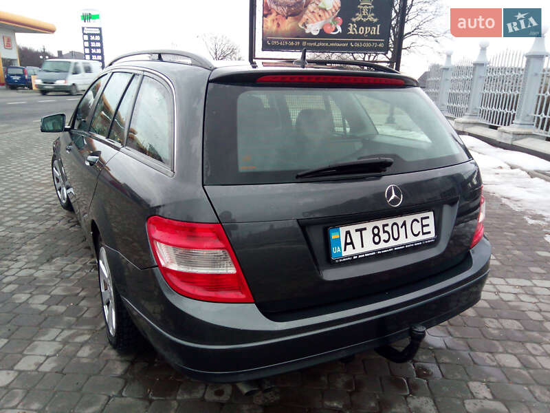 Універсал Mercedes-Benz C-Class 2010 в Снятині