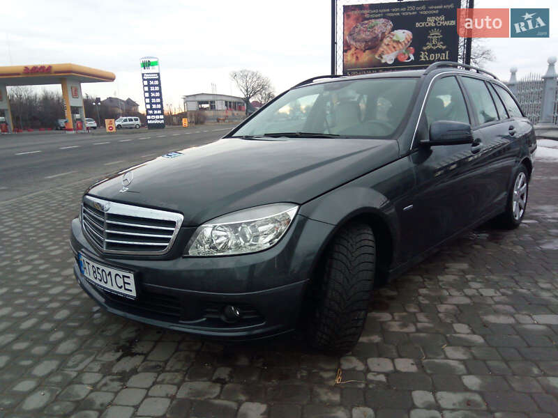 Універсал Mercedes-Benz C-Class 2010 в Снятині