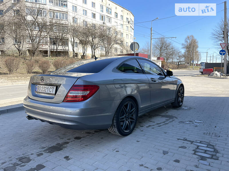 Купе Mercedes-Benz C-Class 2011 в Тернополе