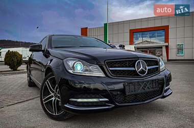 Купе Mercedes-Benz C-Class 2012 в 