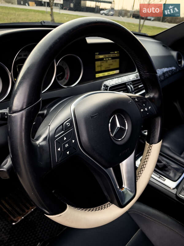 Купе Mercedes-Benz C-Class 2012 в Киеве