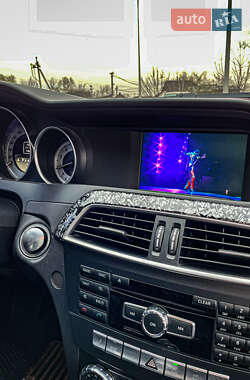 Купе Mercedes-Benz C-Class 2012 в 
