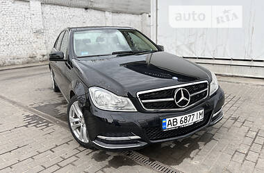 Седан Mercedes-Benz C-Class 2012 в Виннице