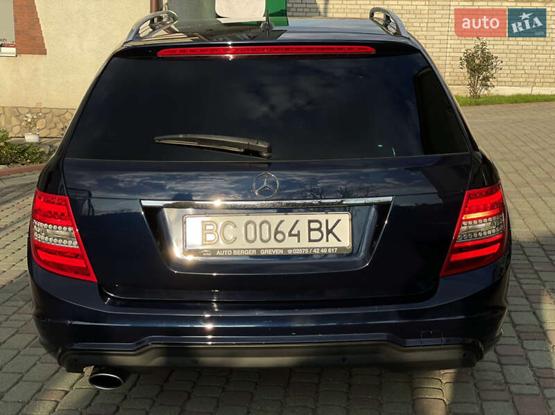 Универсал Mercedes-Benz C-Class 2011 в Львове