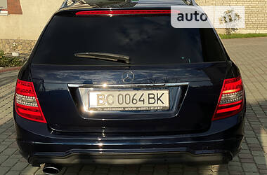 Універсал Mercedes-Benz C-Class 2011 в Львові