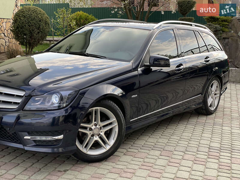 Универсал Mercedes-Benz C-Class 2011 в Львове