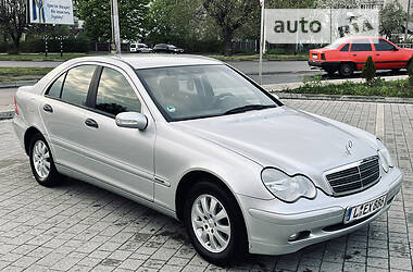 Седан Mercedes-Benz C-Class 2002 в Дрогобыче