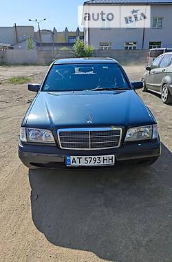Седан Mercedes-Benz C-Class 1996 в Івано-Франківську