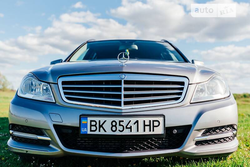 Универсал Mercedes-Benz C-Class 2011 в Ровно