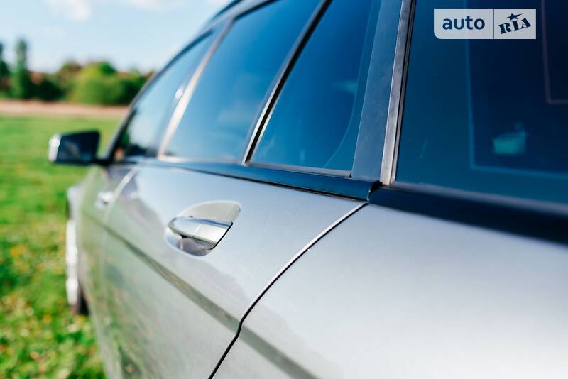 Универсал Mercedes-Benz C-Class 2011 в Ровно