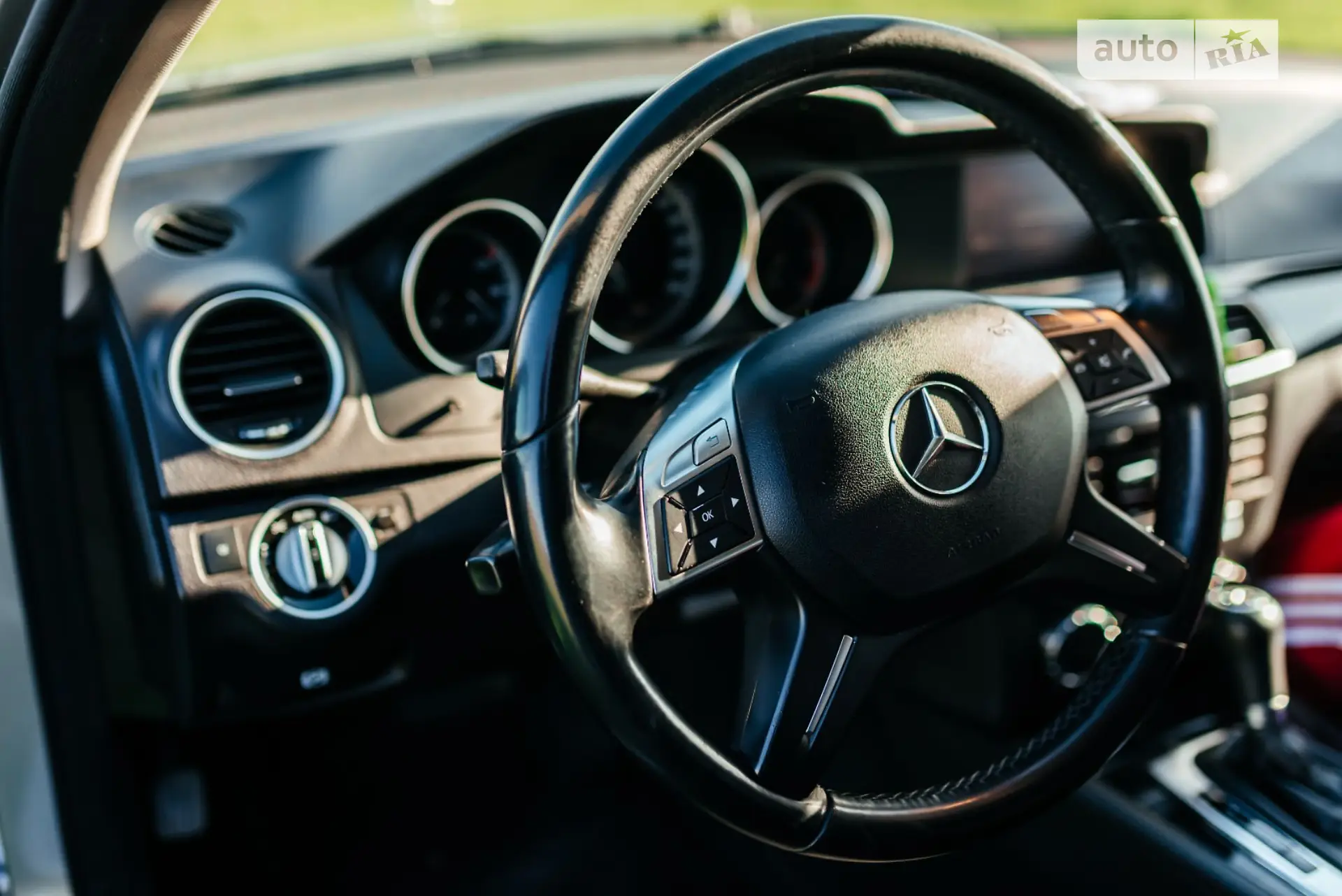 2011 Mercedes-Benz C-klasse - мініатюра 26